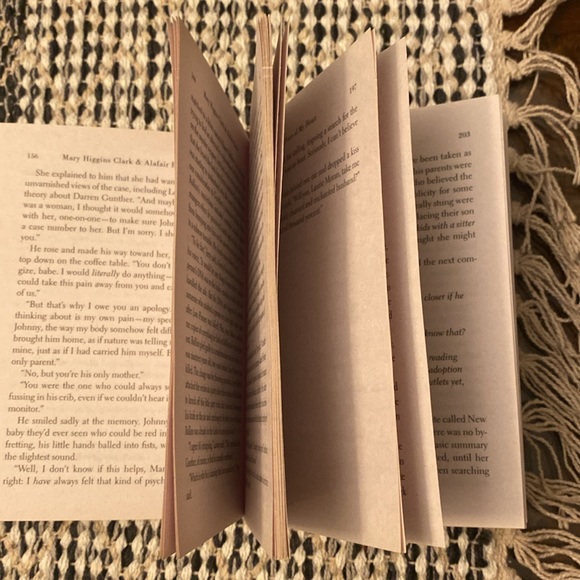 Piece of My Heart by Alafair Burke and Mary Higgins Clark EUC - Picture 3 of 3